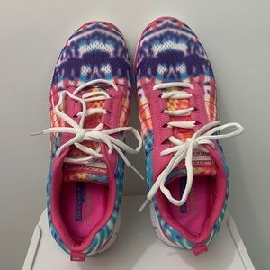 Skechers sneakers, Womens Size 8, Multi colored